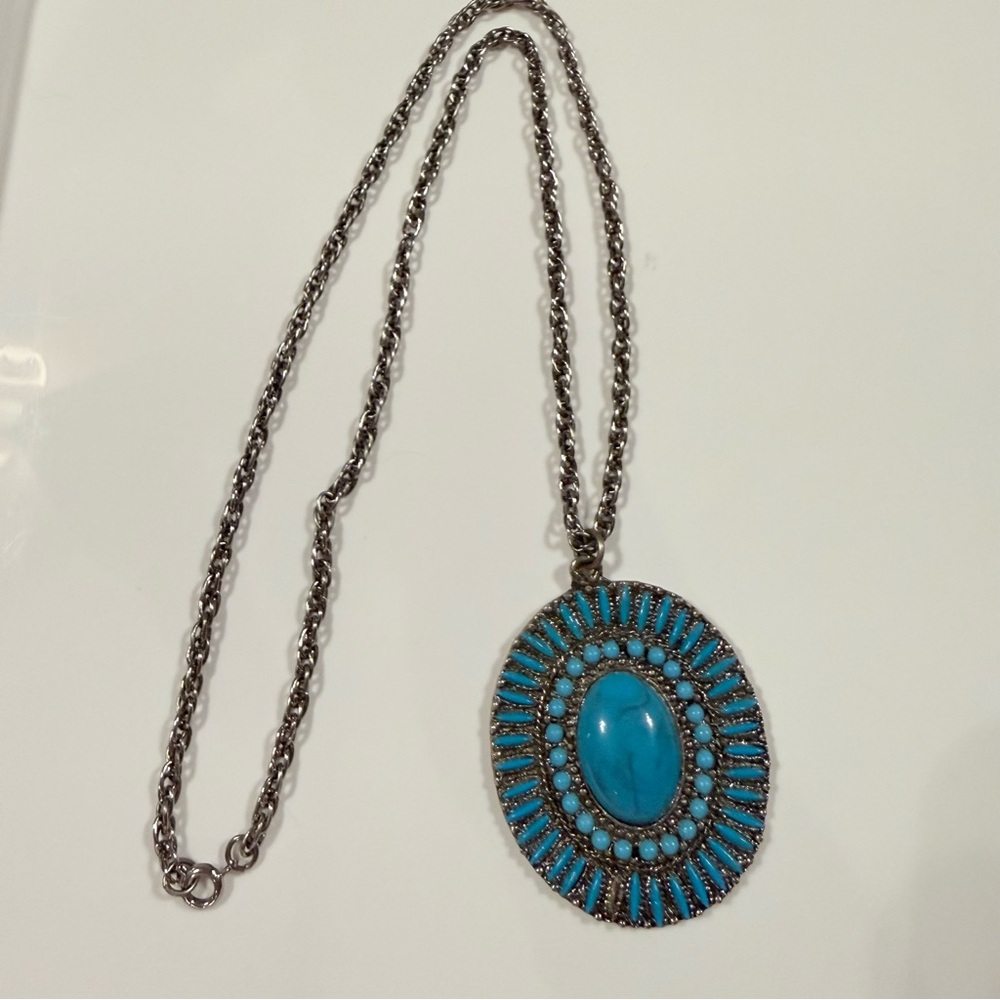 N9 - Vintage Faux Turquoise Silver Pendant Necklace